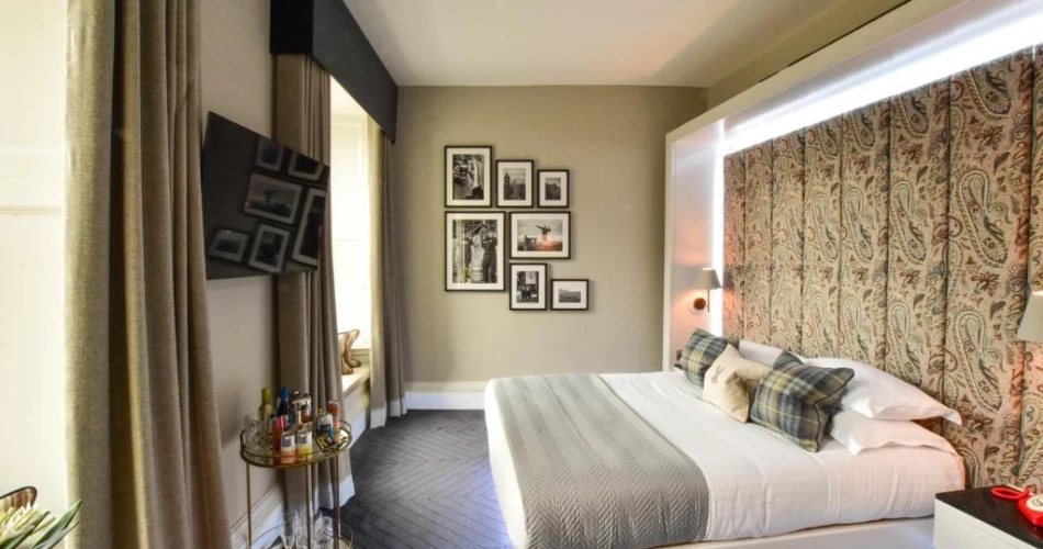 Top 14 Hotels Near Edinburgh Castle: Stay in the Heart of History