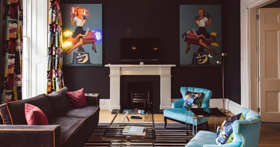 Luxury Stays Near Edinburgh Castle: Indulge in Style and History
