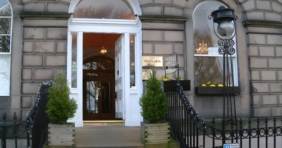 Fairytale Escapes: Best Castle Hotels Near Edinburgh for a Magical Getaway